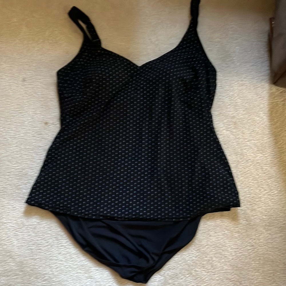 Anita sz 12 C cup black tankini w/ grey & gold dots